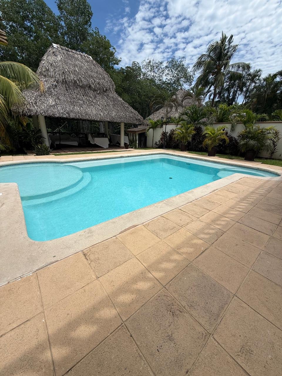 Casa en Likin | Bonita Vista al Manglar | Amplia Piscina - Miniatura 14