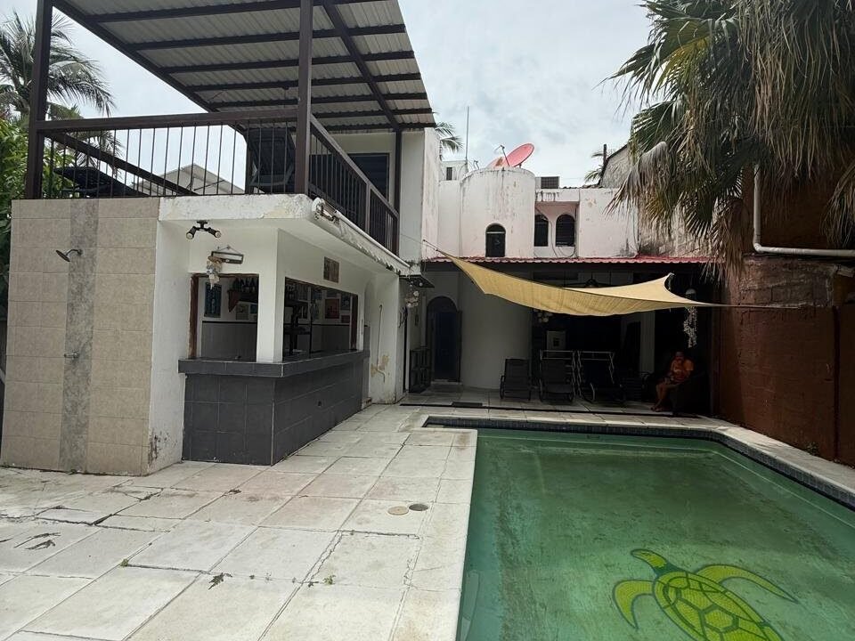 Casa de Playa con Piscina y Acceso a Canal – Likin, Guatemala