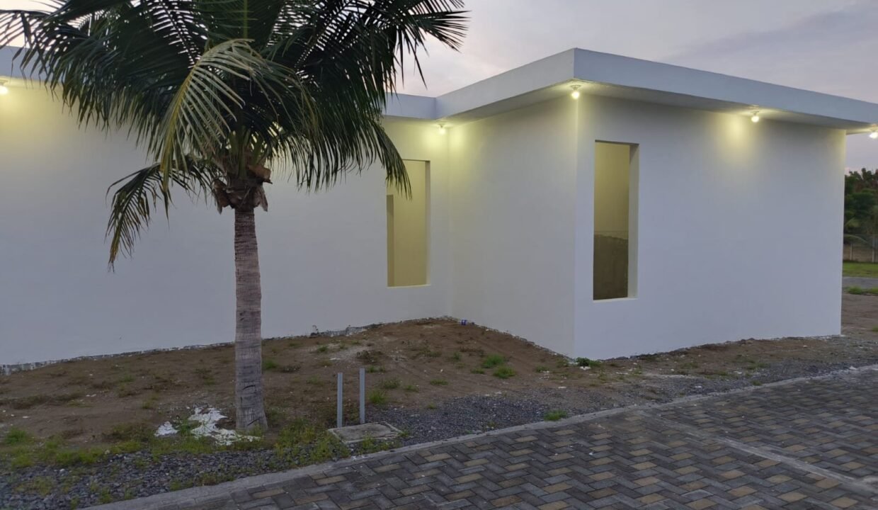 Casa en construcción en condominio privado — Monterrico, km 145.8 10